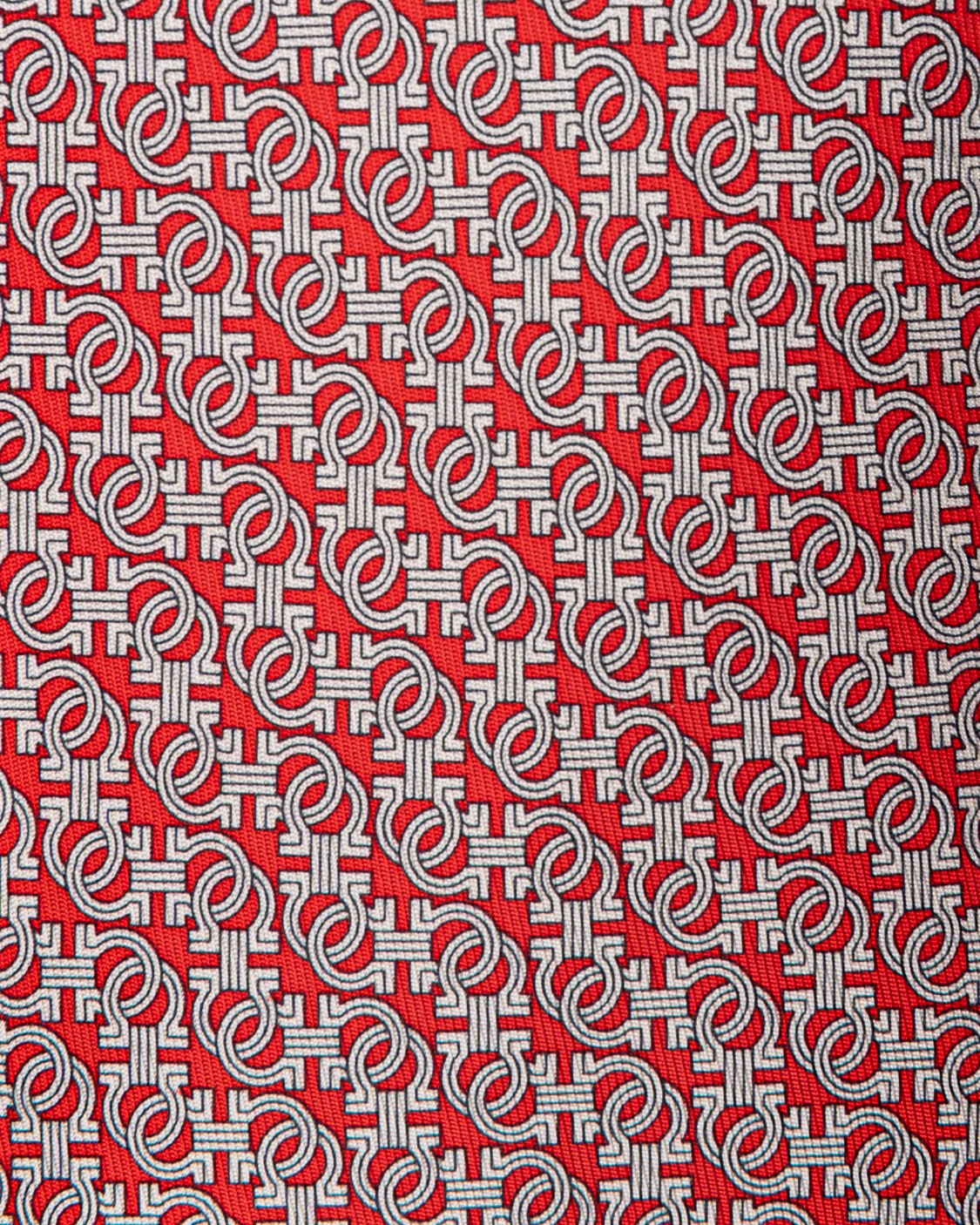 shop SALVATORE FERRAGAMO  Cravatta: Salvatore Ferragamo cravatta in jacquard di seta.
Decorata da un pattern di mini loghi intrecciati.
Fondo a 7 cm.
Composizione: 100% seta.
Made in Italy.. 350493 4 OSCAR-005 749806 number 7726813